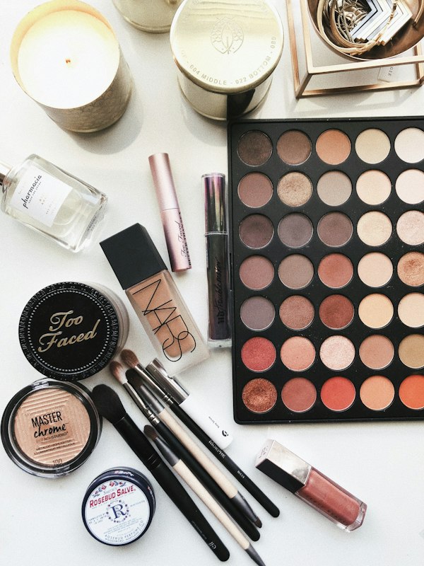 Bridal makeup palette and brushes